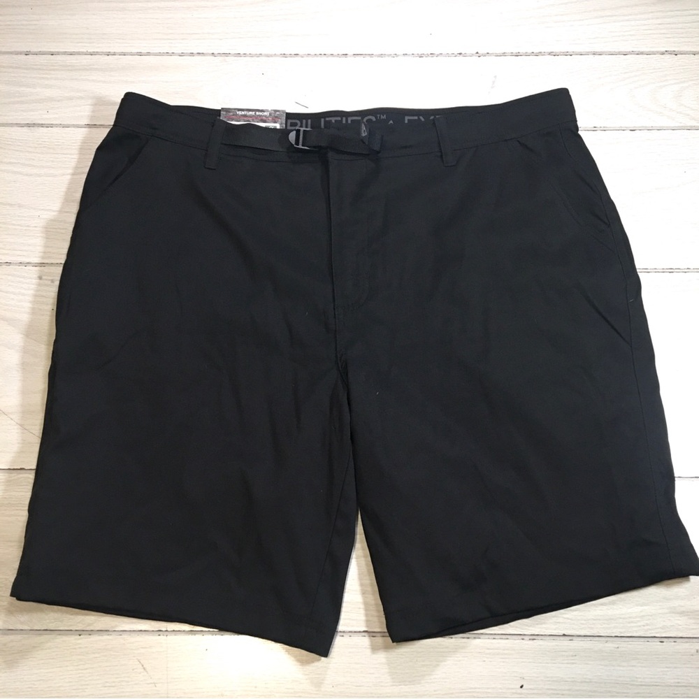 Gerry Venture Black Shorts Sz 40 NWT